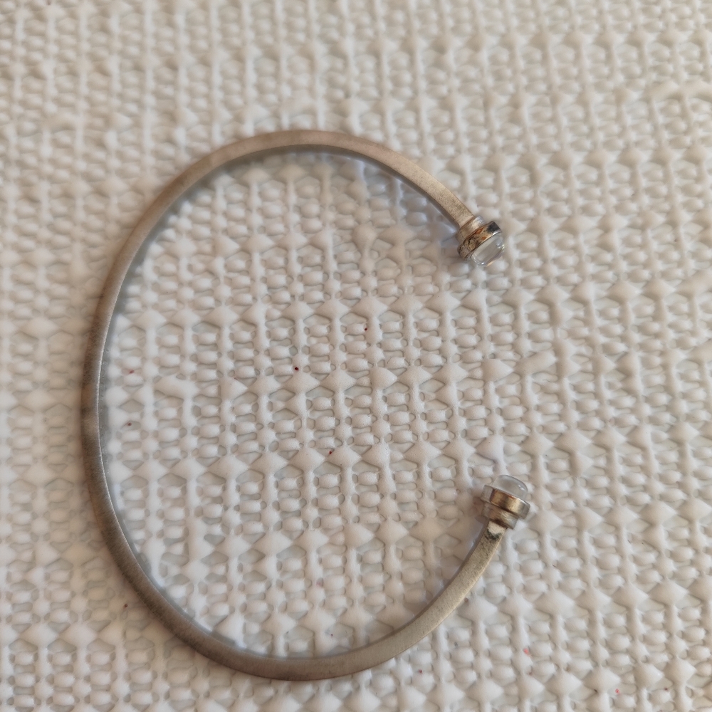 Kendra Scott Bracelet Antique Thin Cuff Wrist Band Bangle Silver Tone Jewelry